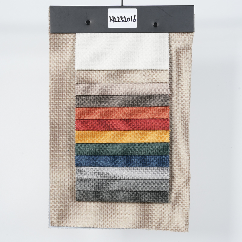 Ihåligt sammankopplande polyester sofftyg